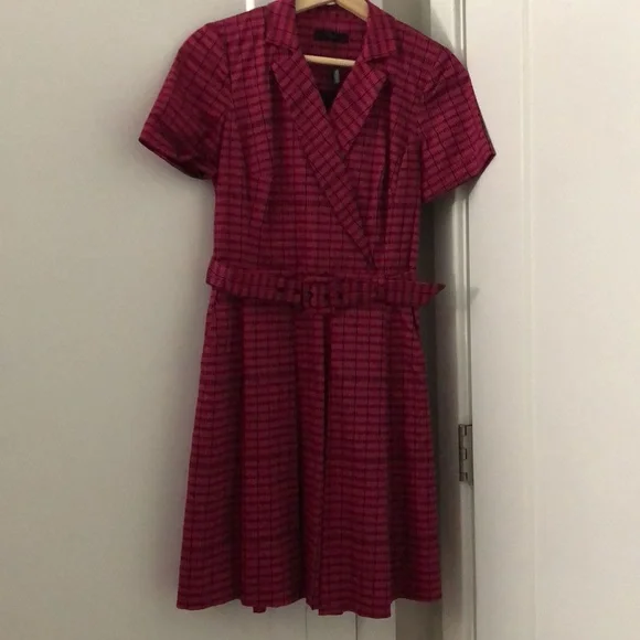 Dress - Picture 5 of 5